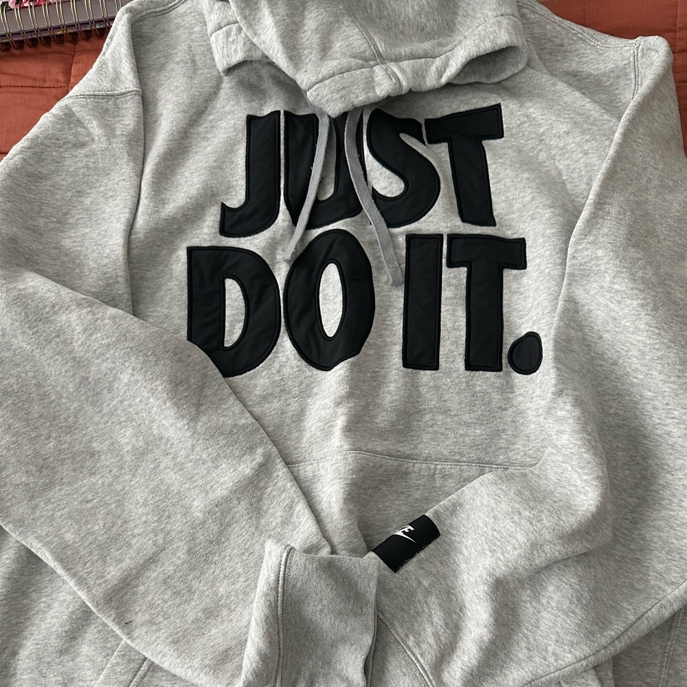 XXL Nike Gray Hoodie with XL joggers Black 'JUST DO IT.' Logo